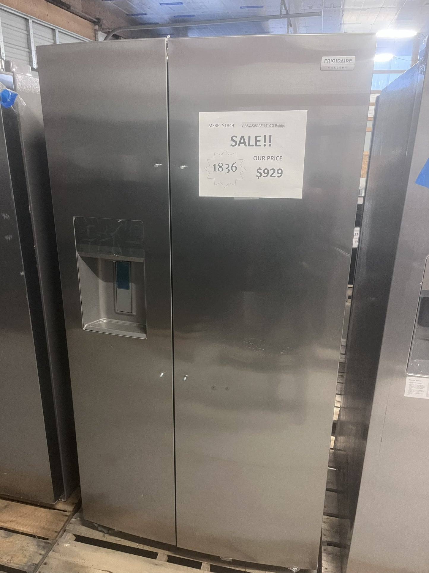#1836- Frigidaire Gallery 22.3-cu ft Counter-Depth 36-in Wide Side-by-Side Refrigerator with Ice Maker ,Water and Ice Dispenser ( Fingerprint Resistant Stainless Steel )