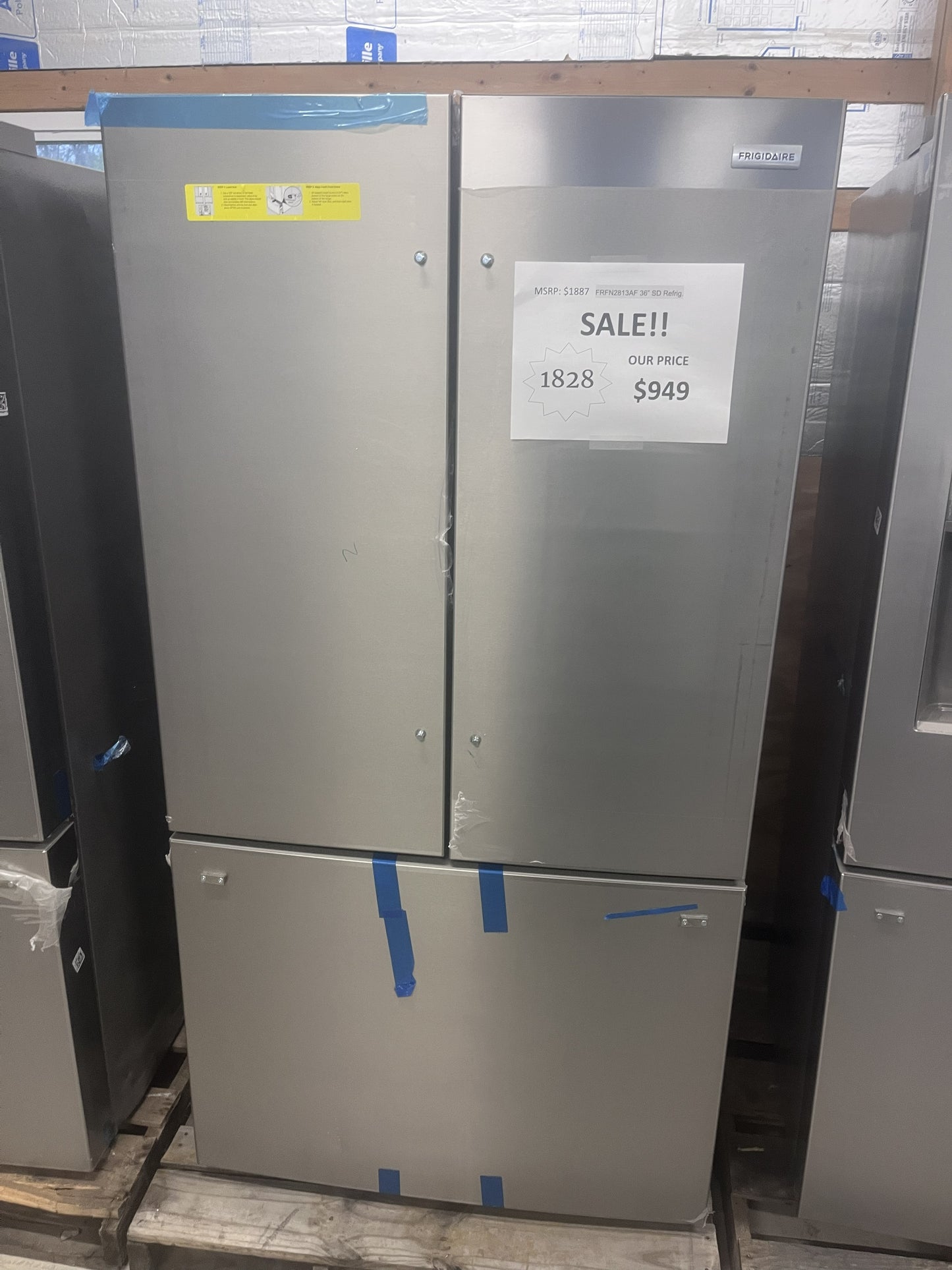 #1828- Frigidaire Standard-Depth 28.8-cu ft 3 -Door 36-in Wide with Ice Maker ( Smudge-Proof Stainless Steel )