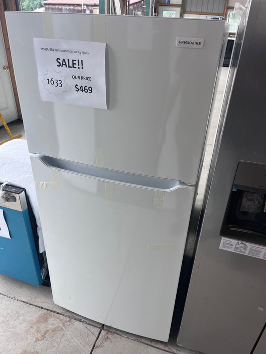 #1633- Frigidaire 30" 20.0-cu ft Top-Freezer Refrigerator ( White ) Garage Ready