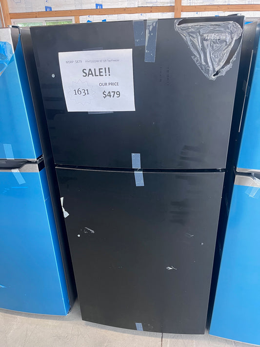 #1631- Frigidaire 30" 20-cu ft Top-Freezer Refrigerator ( Black ) Garage Ready ENERGY STAR Certified