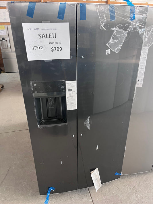 #1762- Frigidaire Gallery 36 in. 26 cu. ft. Standard Depth Side by Side Refrigerator in Smudge-Proof Black Stainless Steel